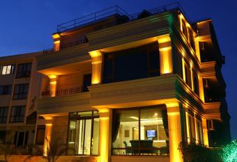 Sea Golden Hotel has Balcony rooms