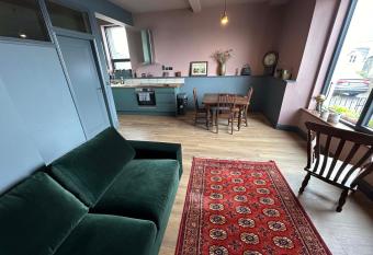 Westways House has Balcony rooms