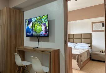 Prime Twin Units @ Sunvida Tower across SM City allows 18 year olds to book a room