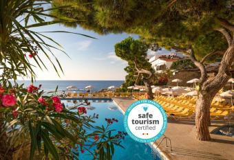 htop Caleta Palace #htopBliss allows 18 year olds to book a room