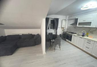 APARTAMENT 2 CAMERE TIRGU JIU has Balcony rooms