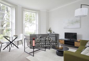 Wrafton House, Apartment 3 allows 18 year olds to book a room