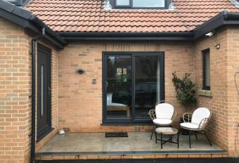 THE STUDIO - NEW 2024 - Chesterfield - Peak District - Chatsworth allows 18 year olds to book a room