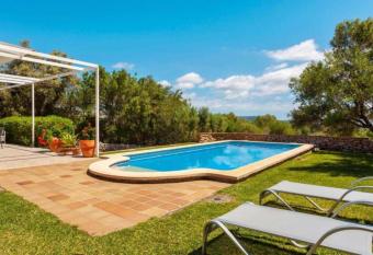 Sa Caseta has Balcony rooms