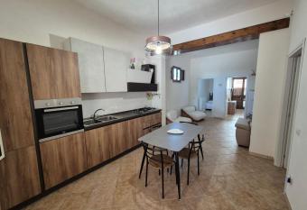 LaCasaDiVito allows 18 year olds to book a room