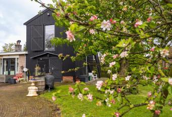 Studio Hooischuur Alkmaar/Bergen has Balcony rooms