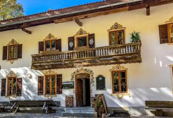 Die B  ckeralm - Gesamtes Haus has Balcony rooms