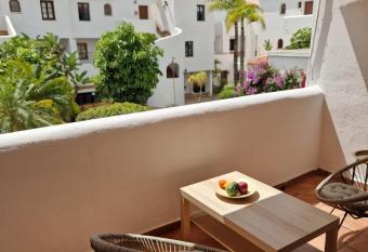 Boho Suite Fairways Club has Balcony rooms