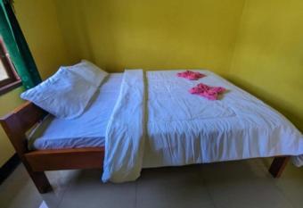 (null) has Balcony rooms