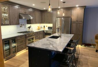 Mount Snow Ski Retreat allows 18 year olds to book a room