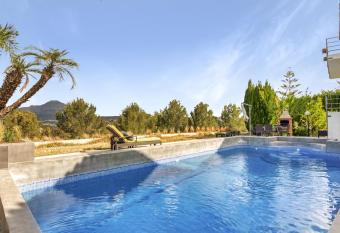 Villa Bohemia has Balcony rooms