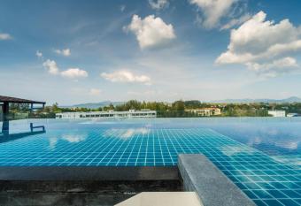 Top floor apartment at Aristo by Lofty allows 18 year olds to book a room