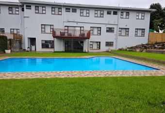 HAGAR LODGE has Balcony rooms