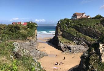 The Quies has Balcony rooms