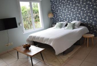 L Aquarelle - Appartement piscine, Groupama-Stadium/LDLCArena has Balcony rooms