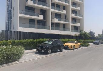 Luxury 2 Bed Room Entire Apt Furnished has Balcony rooms