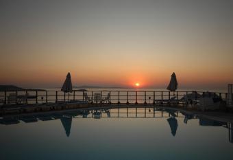 Mykonos View Hotel allows 18 year olds to book a room