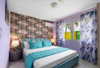 Happy Days 1-br Apartment With Pool has Balcony rooms