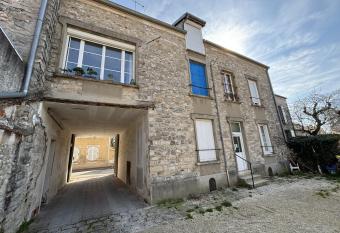 Ma Belle Conciergerie - COSY 2pi  ces centre Historique Milly-La-Foret allows 18 year olds to book a room