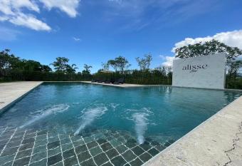 Alisse Stay Phuket Layan allows 18 year olds to book a room