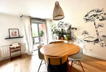 Le sunside - Part-Dieu has Balcony rooms