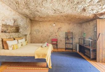 Finca de los Poetas has Balcony rooms