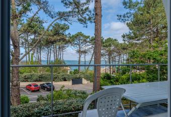 Pyla Sur Mer Villa 150m Vue Bassin has Balcony rooms