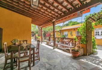 Finca Ma Lola has Balcony rooms