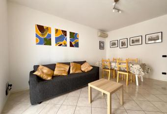 Piacenza City House Garden has Balcony rooms