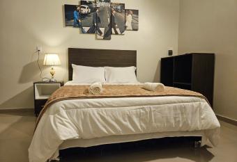 Abbey Road Inn allows 18 year olds to book a room