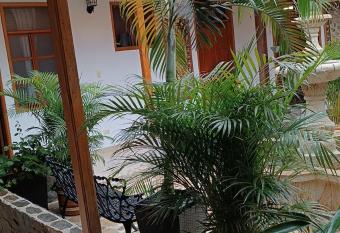 Hotel Isabella Santa Marta has rooms with a private hot tub