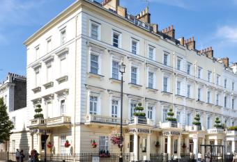 Sidney Hotel London-Victoria allows 18 year olds to book a room