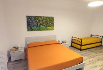 BuonGiuseppe vicino IEO has Balcony rooms