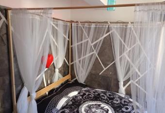 La casa di Zoe has rooms with a private hot tub