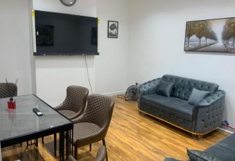 2 Bedroom Appartment has Balcony rooms