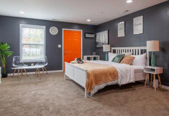 Luxurious & Stunning Private Room in DC has Balcony rooms