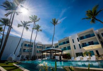 Lifestyle Cabarate allows 18 year olds to book a room