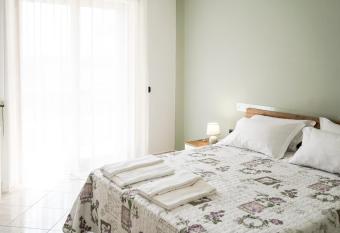 La Suite Pompeii allows 18 year olds to book a room