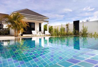 Bungalow Baan Joan has Balcony rooms