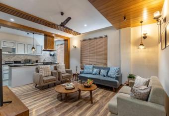 ALAYA Stays Dreamland Grace 3BHK Apartment in Kasauli allows 18 year olds to book a room