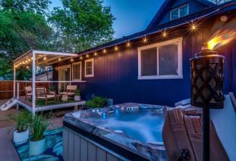 Spa in Dreamy, Starry yard!! has rooms with a private hot tub