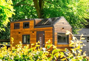 Charmantes Tinyhaus in Buchholz - Ihr perfekter R  ckzugsort has Balcony rooms