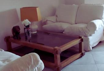 Attico nel centro di Valenza allows 18 year olds to book a room