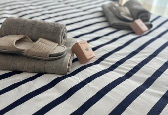 Studio cosy, aux portes de Paris - recharge v  hicule   lectrique has Balcony rooms