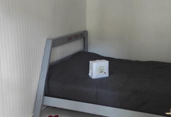 (null) allows 18 year olds to book a room