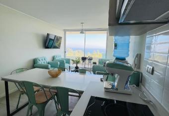 Maravilloso departamento com vista al mar has rooms with a private hot tub