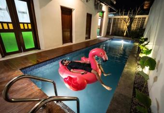 Ndalem Pringgo has Balcony rooms