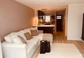 CosyNest Seaside home has Balcony rooms