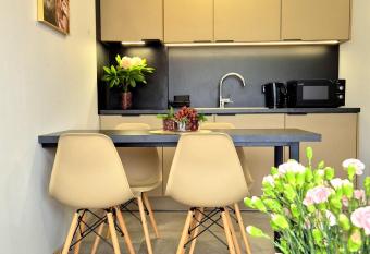 Magic Apartments - Sunshine allows 18 year olds to book a room