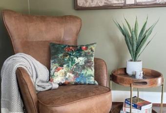 (null) has Balcony rooms